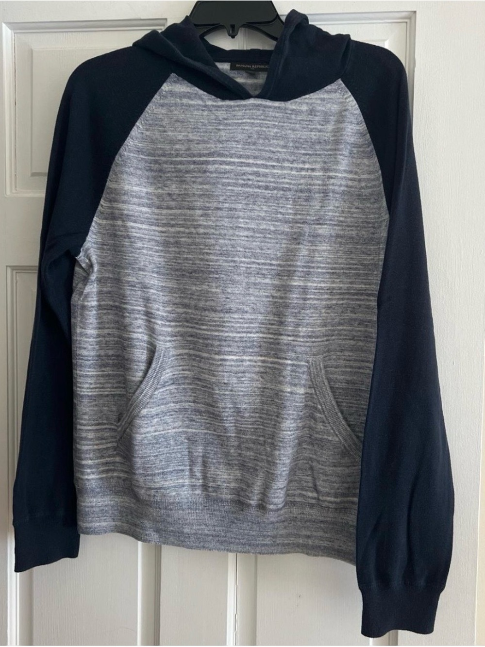 Banana Republic Grey Marled Hoodie Raglan Sweatshirt / size: M mens